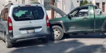 Joven alto choque en Nuevo Laredo