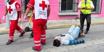 Joven scooter en Monterrey