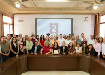 Presenta Mónica Villarreal ante el Cabildo su Segundo Informe de Gobierno