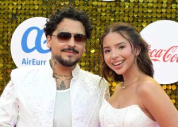 Nodal y Ángela mariachi