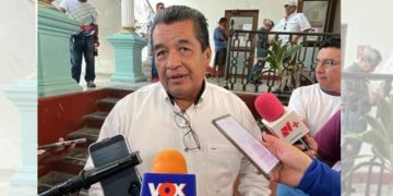 Padres prohibir celulares escuelas