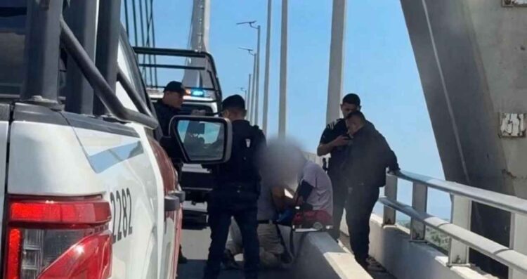 Puente Tampico Joven