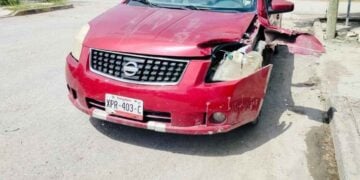 Tráiler y automóvil choque El Mante