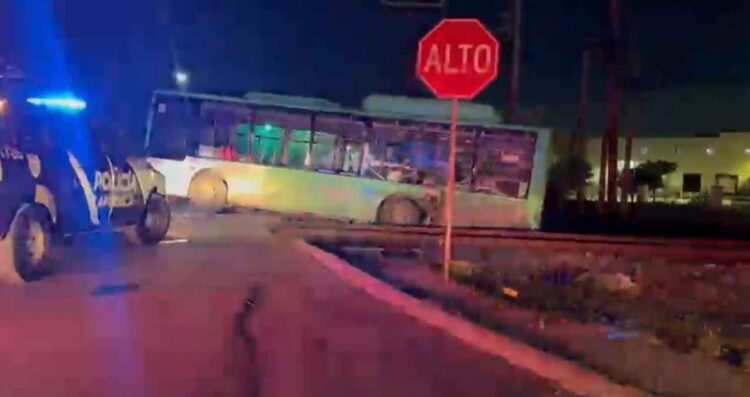 Tren transporte público en Apodaca