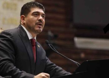 Zenyazen Escobar García diputado