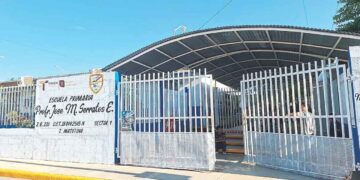 alumnos Nuevo Laredo falla eléctrica