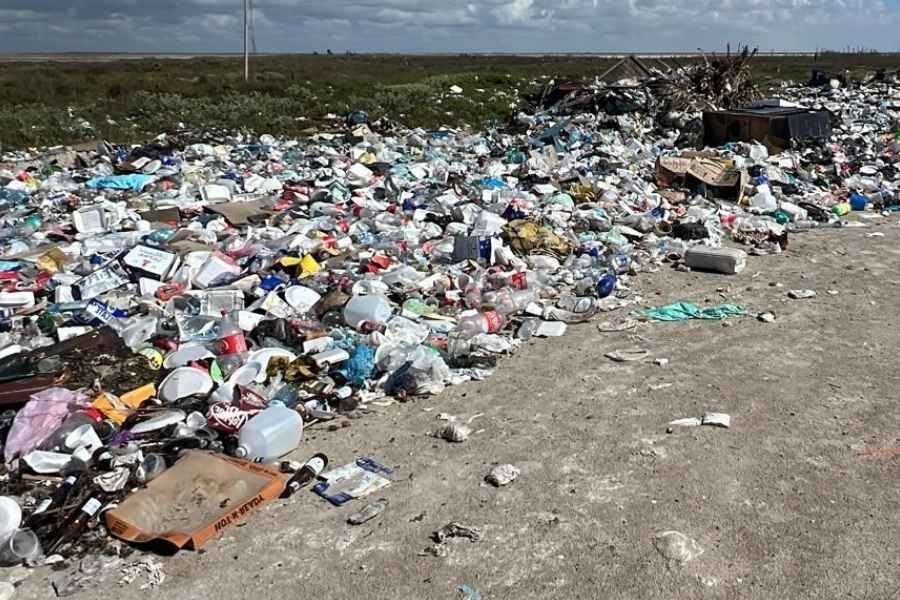 basura tiradero Playa Bagdad