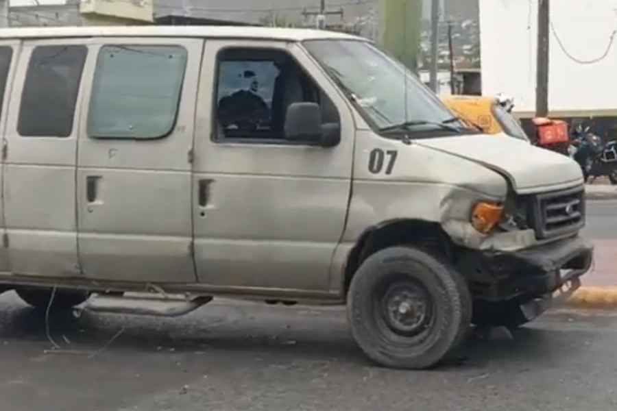 choque avenida Aztlan Huertas