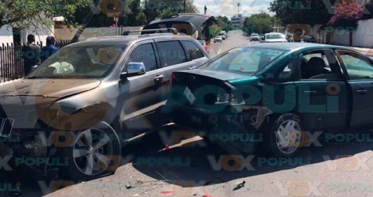 choque dos vehiculos Victoria