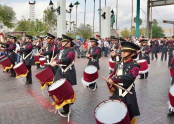 desfile 16 de septiembre Nuevo Laredo