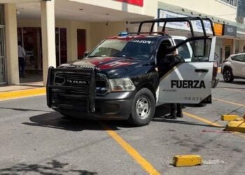 despojado plaza comercial Monterrey