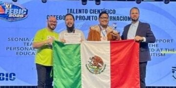 estudiantes Utalt Feria Brasileña