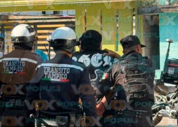 hombre fuego motocicletas Tampico