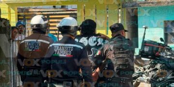 hombre fuego motocicletas Tampico