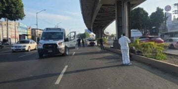 motociclista muro contencion Iztapalapa