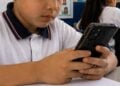padres restriccion uso celulares