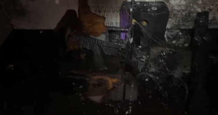 recámara incendio casa en San Nicolás