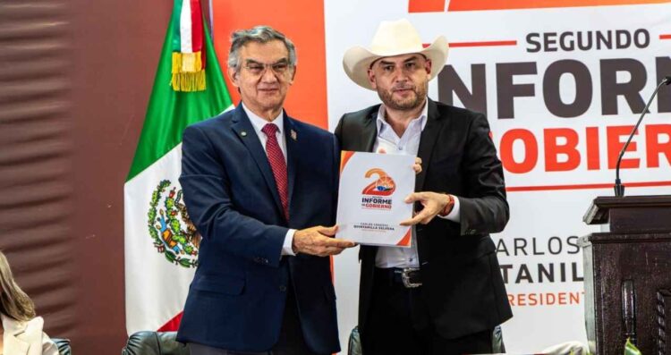 Anuncia Américo rehabilitación de carretera ejidal en Padilla