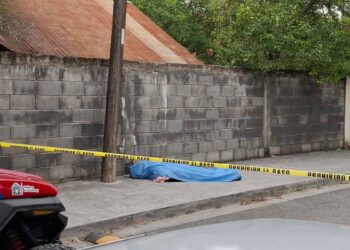 Abuelito banqueta Monterrey