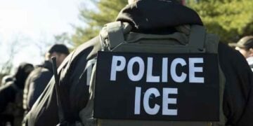 Agentes de ICE atropellan mexicano