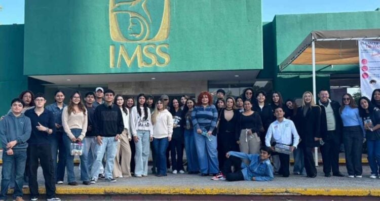 Alumnos ayuda IMSS Victoria