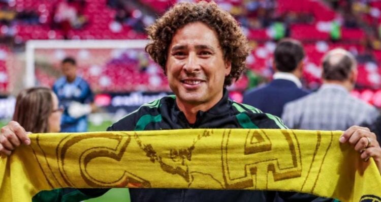 América Guillermo Ochoa homenaje