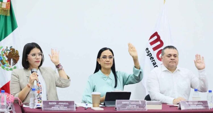 Ariadna Montiel reuniones perfiles