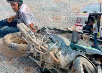 Automovilistas choque en Victoria
