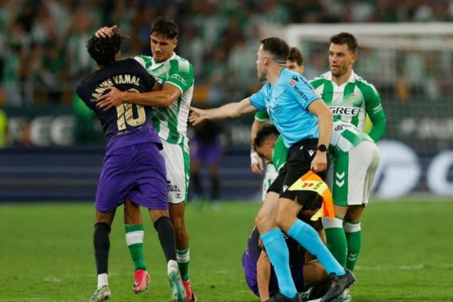 Bernal sanción Yamal