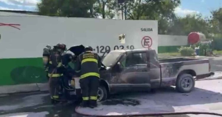 Camioneta incendiada Matamoros