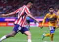 Chivas empate Tigres