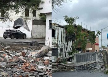 Colapsa habitación en Monterrey