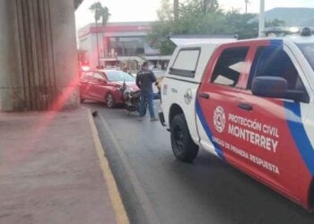 Colisión motociclista herido en Monterrey