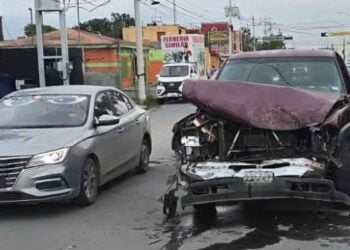 Conductor choque múltiple Nuevo Laredo