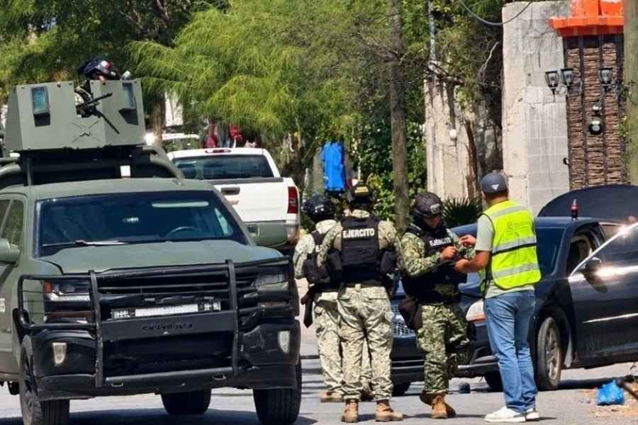 Ejercito automovil Nuevo Laredo