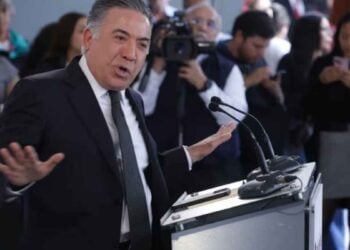 Enrique Inzunza descarto separarse