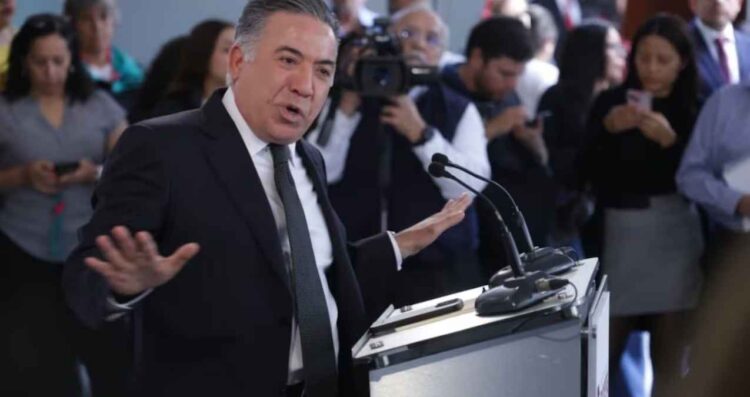 Enrique Inzunza descarto separarse