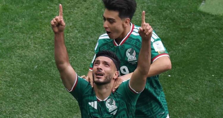 Gilberto Mora Raul Jimenez