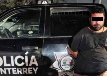 Hombre agresión padre en Monterrey
