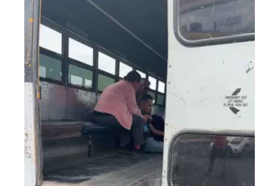 Hombre convulsiona transporte Matamoros (1)
