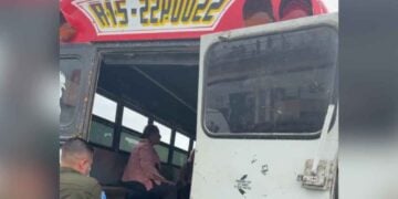 Hombre convulsiona transporte Matamoros