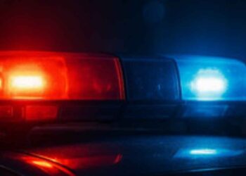 Incendio camioneta estacionada en Nuevo Laredo