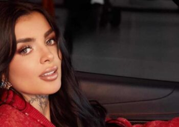 Karely Ruiz fiesta por sus 26 años