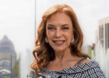 Laura Flores confusión muerta