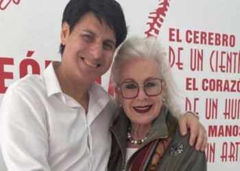 Laura Zapata rodilla