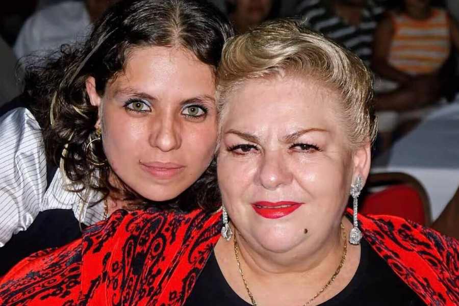 Martha Elena hija de Paquita