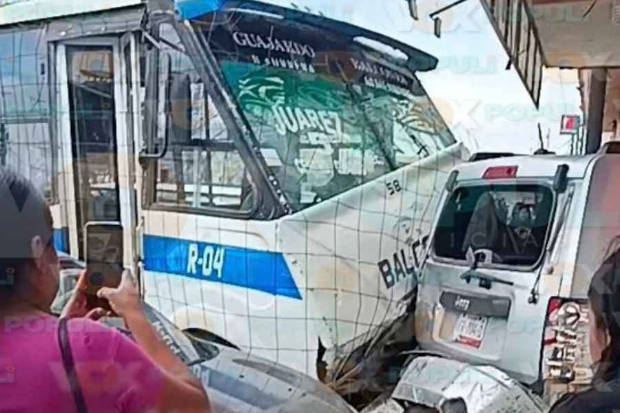 Microbús choque múltiple en Reynosa (1)