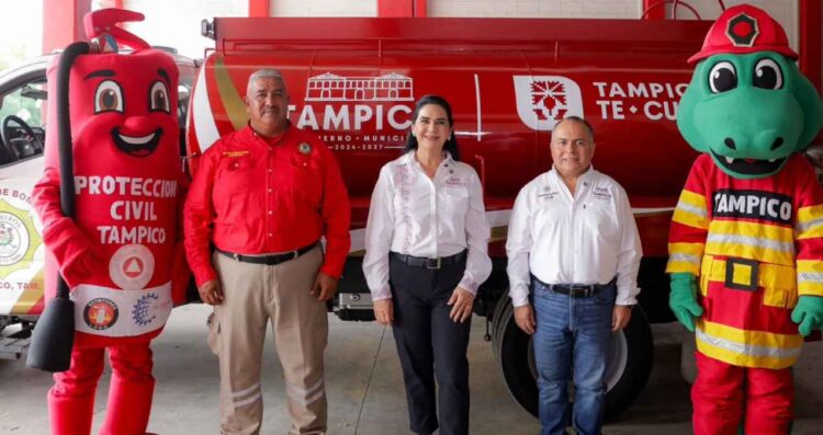 Mónica Villarreal Bomberos (2)