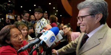 Monreal pide tolerancia y respeto en la política ante visita de Grecia Quiroz a la Cámara de Diputados