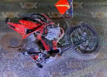 Motociclista lesionado camioneta en victoria